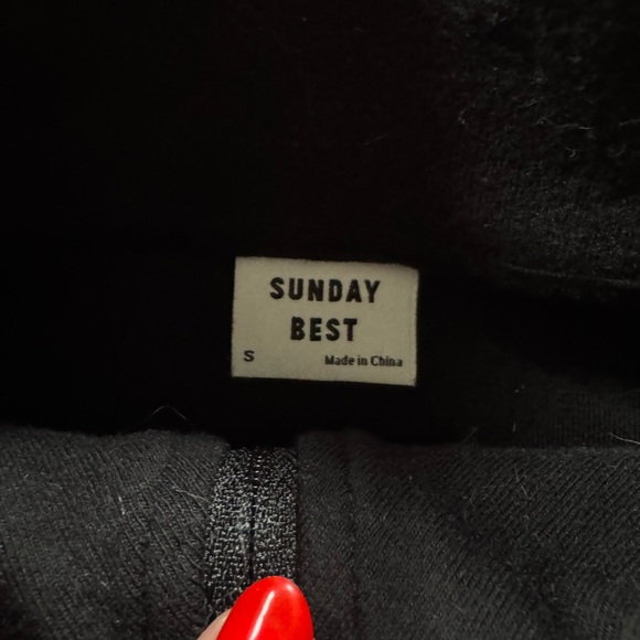 Sunday Best cropped quarter zip - Picture 2 of 2